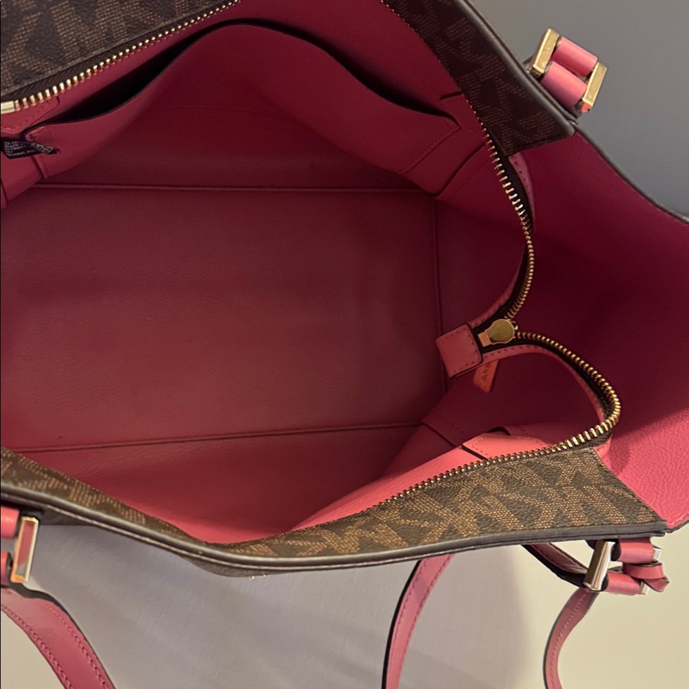 Michael Kors Pink and Brown Tote Bag - Picture 2 of 8